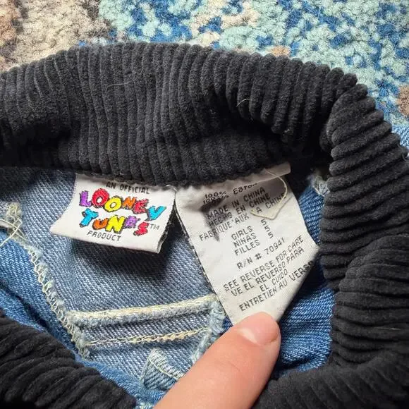1996 Looney Tunes Denim Jacket - Picture 4 of 7